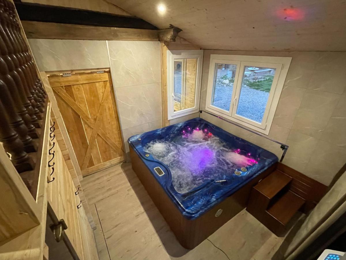 Jardin Juresien Maisons - Jacuzzi En Option Ferienhaus