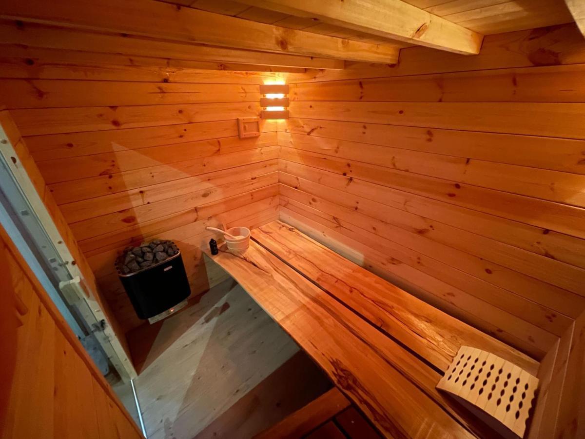 Jardin Juresien Maisons - Jacuzzi En Option Ferienhaus